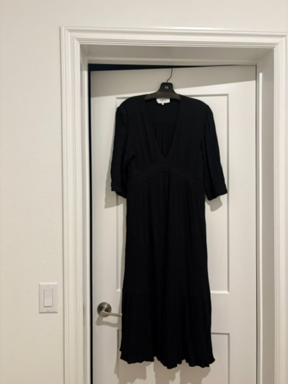 Brand Bash -  black midi dress in french size 2 (US Medium)